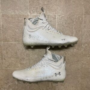 Men’s Under Armour football cleats